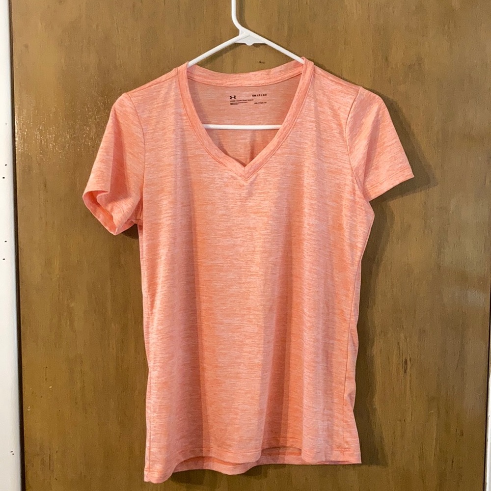 Size small salmon v-neck under armour heat gear tshirt